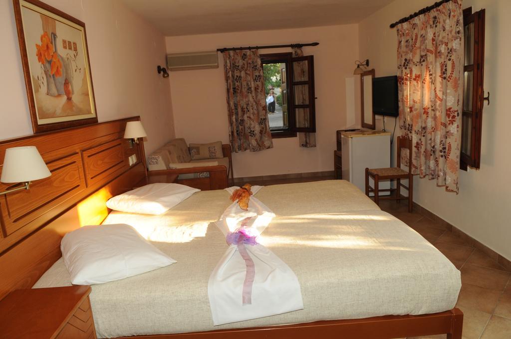 Hotel Athena Κοκκάρι Εξωτερικό φωτογραφία